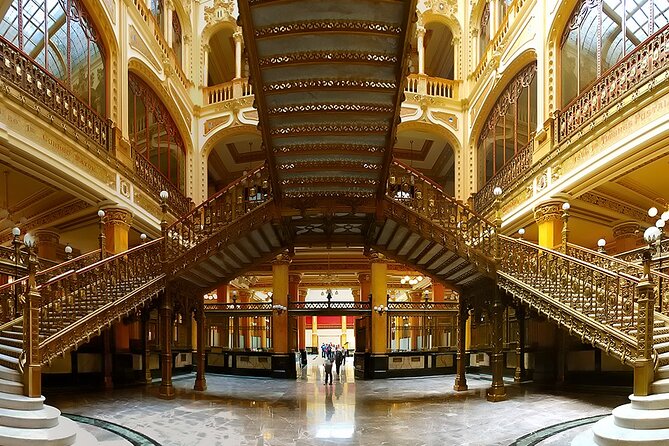 Must-see Buildings & Palaces of Mexico City - Palacio Postal, where the post office feels like a royal hall