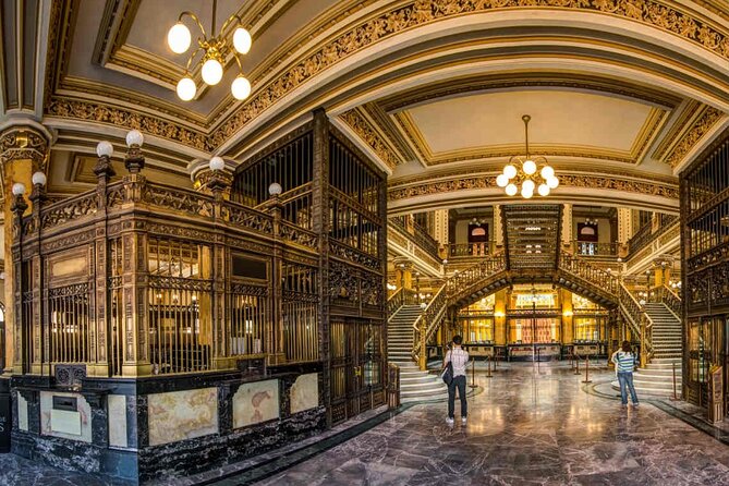 Must-see Buildings & Palaces of Mexico City - Alameda Central, the optional park at the end