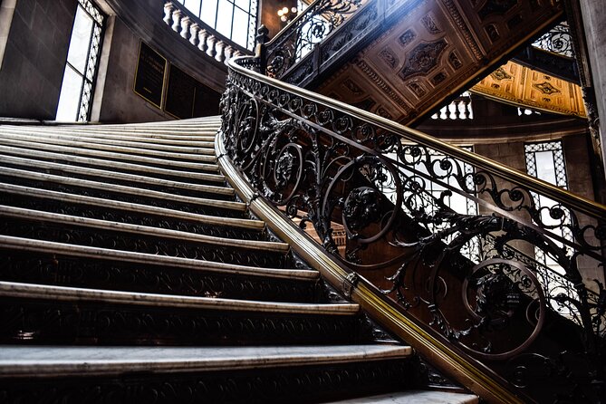 Must-see Buildings & Palaces of Mexico City - The guide can make or break the experience