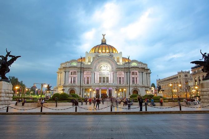 MX CITY Private Tour of the historic center and visit of the ANTHROPOLOGY MUSEUM - Private transport and the value of a six-hour schedule