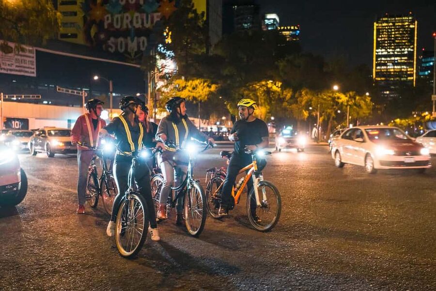 Night Street Food Bike Tour Mexico City - Why this four-hour ride works as a first night in Mexico City