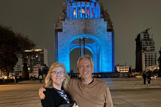 Night tour + tacos in Mexico City fully illuminated! - Polanco and the Soumaya Museum