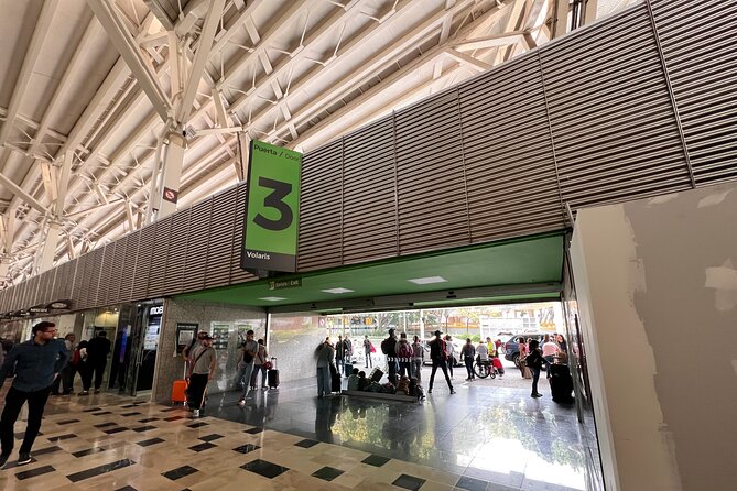Pick-up or Drop-off in Mexico's International Airport - Who should book this transfer
