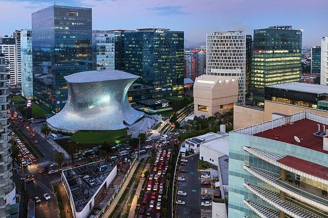 Private Contrasts of Mexico City Neighborhoods Tour - Why the private format matters