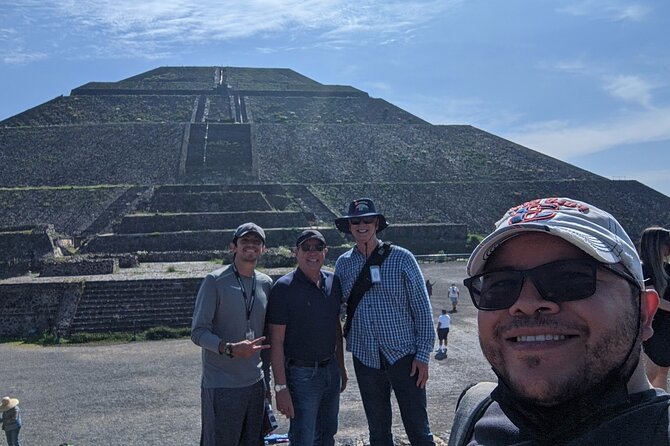 Private full tour to Teotihuacan and Basilica at your own pace - The people who shape the experience