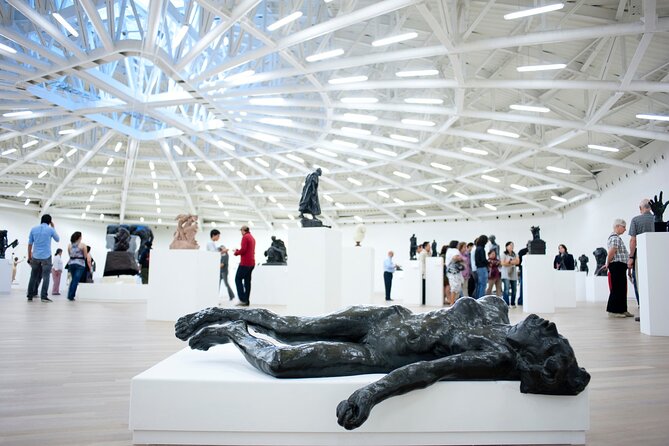 Private Soumaya Museum Tour - The building sets the tone