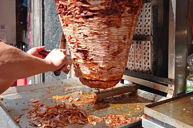 Private Street Food & Mural Art Tour in Mexico City - Palacio de Bellas Artes and the muralist movement
