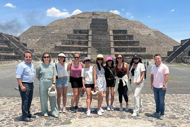 Private Teotihuacan and Tequila Tasting Tour. - A private vehicle makes the trip more comfortable