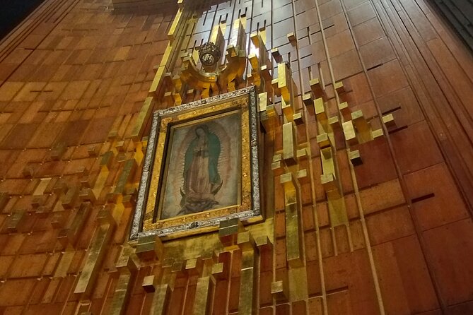 Private Tour Basilica of Guadalupe with Transportation - Inside the New Basilica and Old Basilica