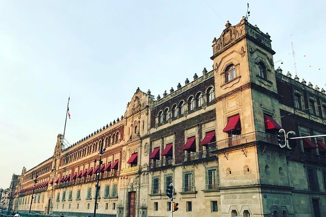 PRIVATE Tour Downtown & Anthropology Museum & Chapultepec Castle - Templo Mayor and the city beneath the city