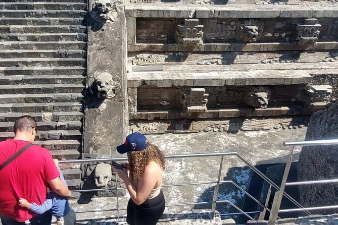 Private Tour, Great Experience, CDMX to Teotihuacan Pyramids - What the guide adds to the day