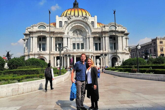 PRIVATE TOUR Historic Center, Xochimilco, Coyoacan and San Angel. - The guide can shape the whole day