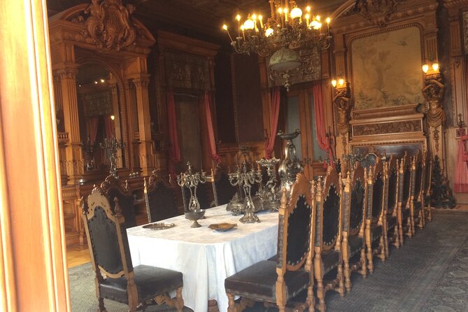 PRIVATE Tour in Chapultepec Castle and Museum of Anthropology - Crossing Chapultepec Forest to the museum