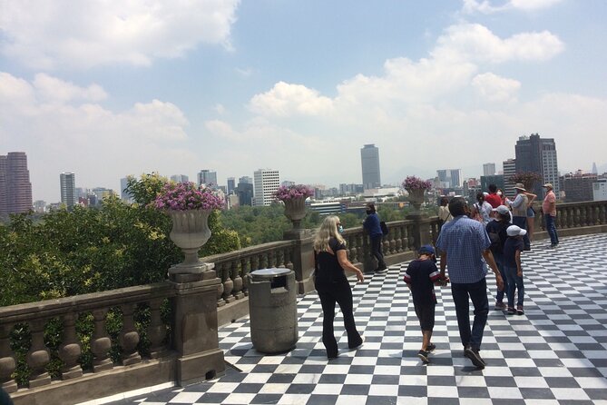 PRIVATE Tour in Chapultepec Castle and Museum of Anthropology - How much walking and standing should you expect?