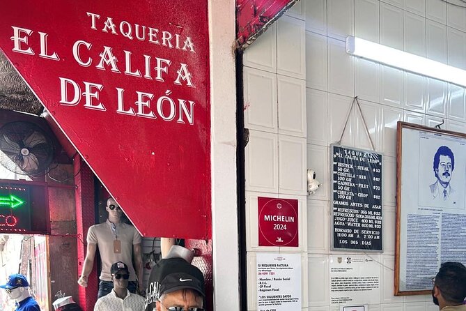 Private Tour: Lucha Libre + Tacos Michelin + Transportation - Small details that make the night easier