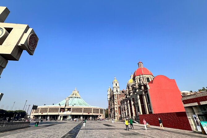 Private tour of the basilica of Guadalupe with Guadalupano museum - The Holy Water chapel and the first Guadalupan temple