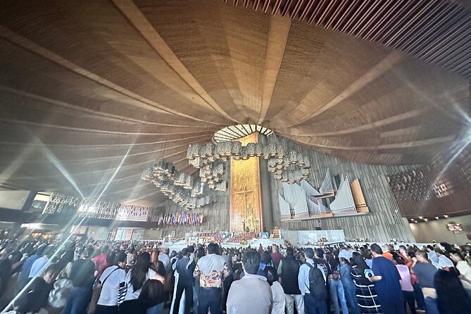 Private tour of the basilica of Guadalupe with Guadalupano museum - Adding the Guadalupano Museum