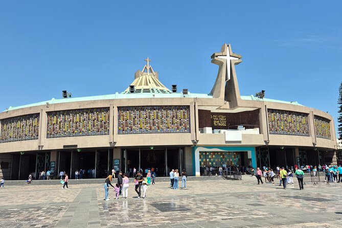 Private Tour Pyramids of Teotihuacán and Guadalupe Basilica up to 4 people - Booking details worth checking first