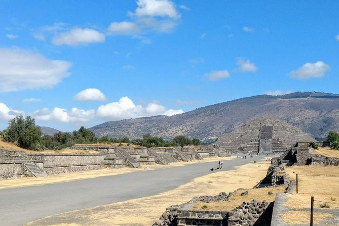 Private Tour: Pyramids of Teotihuacan and Piramides of Atlantes de Tula - Teotihuacan’s Avenue of the Dead and great pyramids