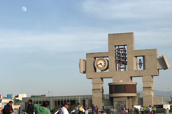 Private Tour Teotihuacan Pyramids & Basilica of Guadalupe - Transport, pickup, and the real value of a private tour