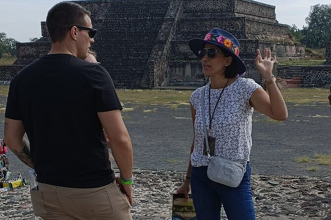 Private Tour Teotihuacan Tequila&quesadilla - Leaving Mexico City with private pickup