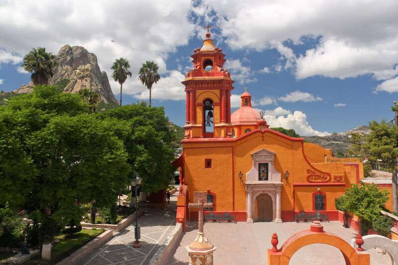 Private tour to Peña de Bernal & Freixenet Winery from CDMX - Who should book this day trip?
