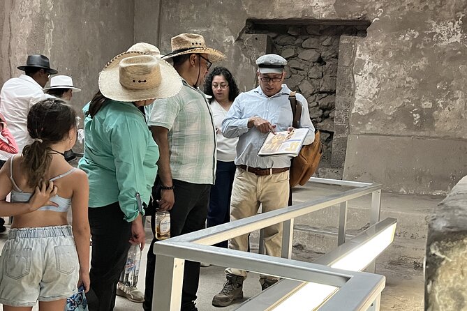 Private Tour to Teotihuacan with Architect from CDMX - Murals, Mexican food, and artisan shopping