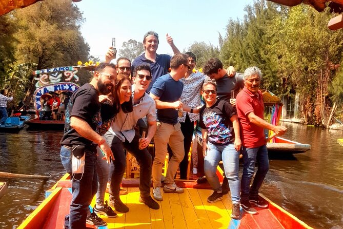Private Tour to Xochimilco, Coyoacan and the World of Frida Kahlo - Xochimilco by Trajinera: Start with the Canals