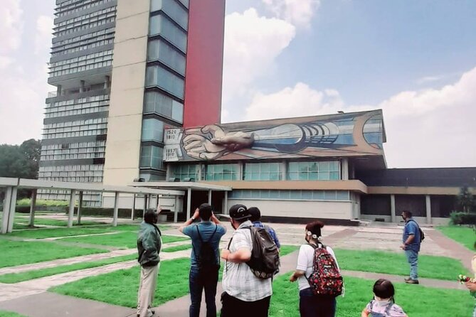 Private Tour to Xochimilco, Coyoacan and the World of Frida Kahlo - Private Transport and the Value of Time