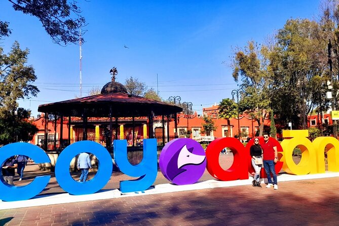 Private Tour to Xochimilco, Coyoacan and the World of Frida Kahlo - What the Guides Can Add