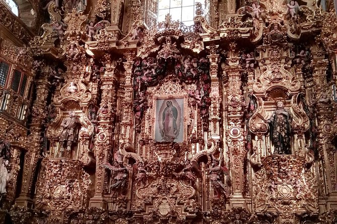 Private Tour: Tula and Tepotzotlan Day Trip from Mexico City - Tepotzotlán shifts from ruins to gold leaf