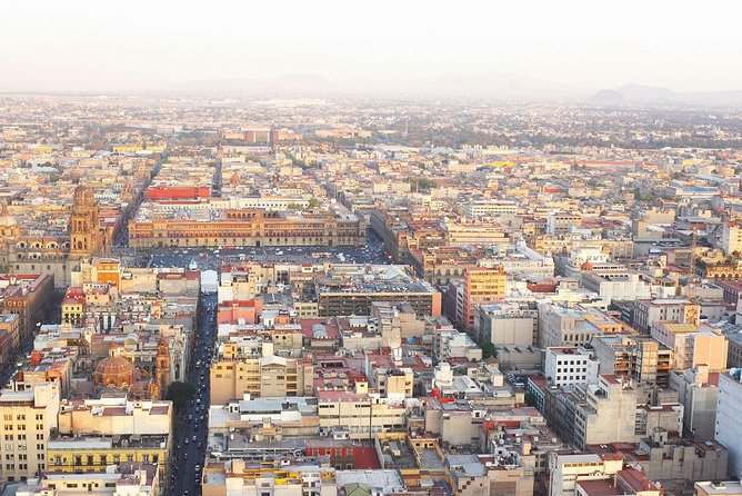Private Transfer From Mexico City Airport to Downtown - The strongest part: communication when it works
