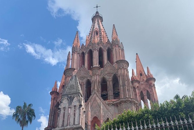 Private Transfers To San Miguel de Allende - The drivers who make the biggest difference