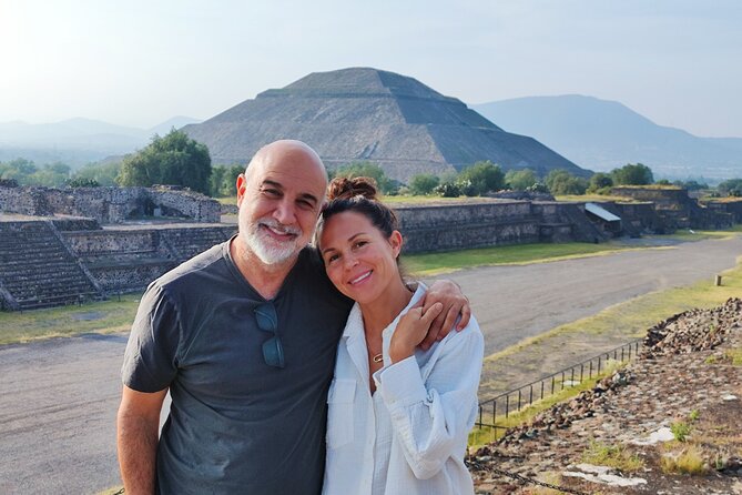 Private Transportation Pyramids of Teotihuacan + Breakfast in Cueva - Breakfast in La Cueva, with a price question