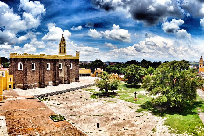 Puebla and Cholula Day Trip from Mexico City - Puebla’s churches reward close attention