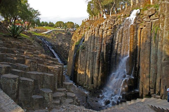 Pueblos Magicos & Basaltic Prisms Private Tour - The Basaltic Prisms and four falling waterfalls