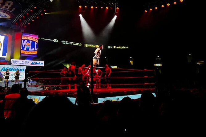 Pulque Tasting and Mexican Wrestling: Premium Small Group Tour - How the small group changes the evening