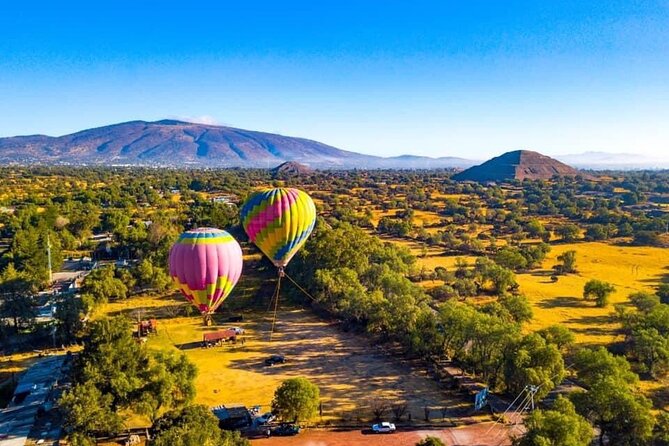 Pyramids of Teotihuacán and Basilica of Guadalupe - Why a private vehicle helps
