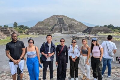 Pyramids of Teotihuacan without traps for tourists morning or afternoon