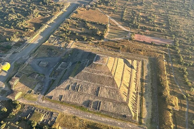 Pyramids of Teotihuacan without traps for tourists morning or afternoon - Free time, shopping, and the no-trap promise