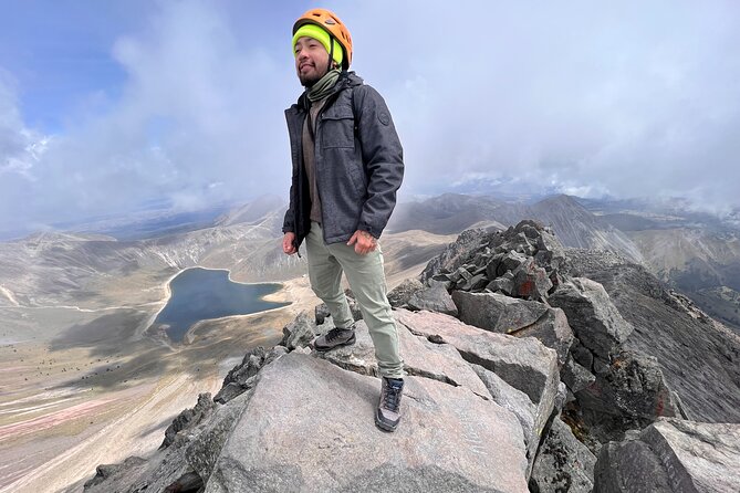 Reach the Nevado de Toluca's summit from mexico city private tour - The first kilometer to the crater rim