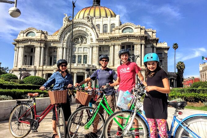 Ride Mexico City Historic Center, highlights w/ taco stop - Why a bike makes sense in Mexico City