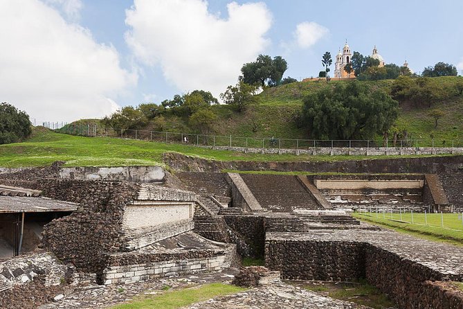Small Group: Discover Puebla and Cholula from Mexico City - Cholula and the church above the pyramid
