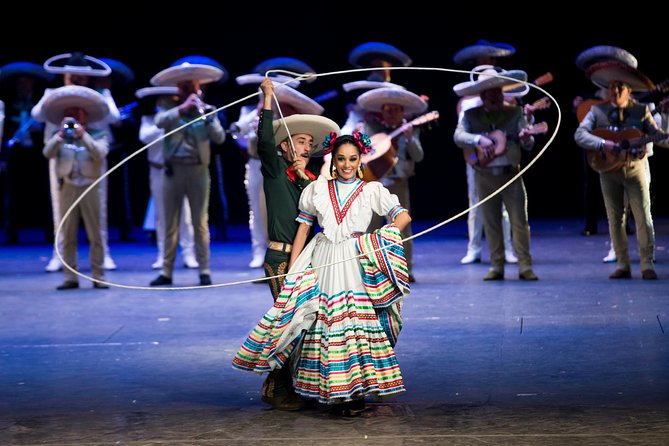 Small Group: Discover the Folkloric Ballet of Mexico - Seating, entry, and the VIP question