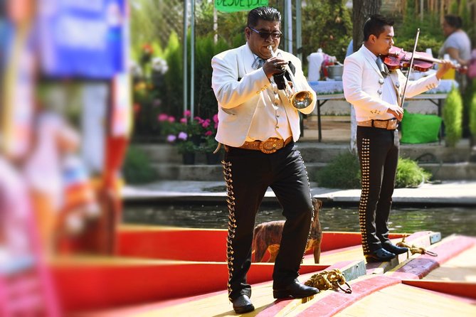 Small Group: Discover Xochimilco, Coyoacán, Frida Kahlo Museum and House - Who should book this experience?