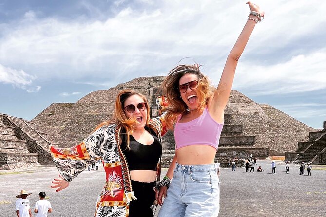 Small group: Teotihuacan, Basilica of Guadalupe and Tlatelolco - San Juan Teotihuacan adds food and local craft