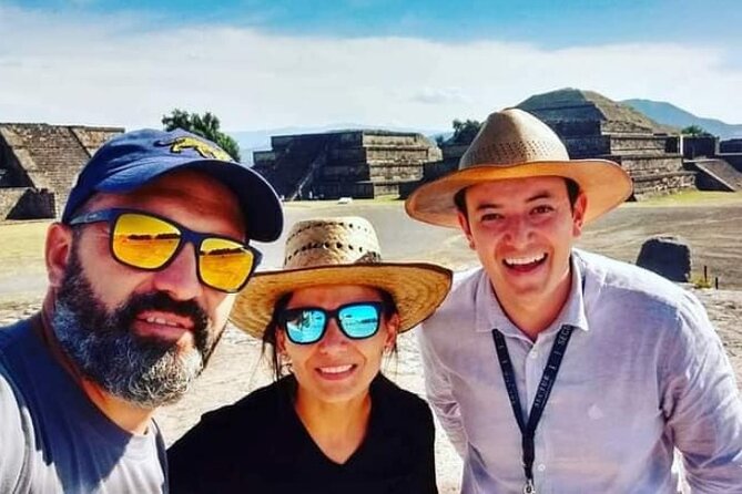Small group: Teotihuacan, Basilica of Guadalupe and Tlatelolco - The guide can make the difference