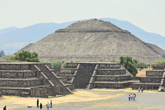Small Group: Teotihuacan Pyramids and Shrine of Guadalupe from Mexico City - The Avenue of the Dead and the two great pyramids