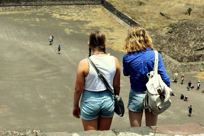 Small Group: Teotihuacan Pyramids and Shrine of Guadalupe with Lunch - Is the 121.05 US dollar price good value?