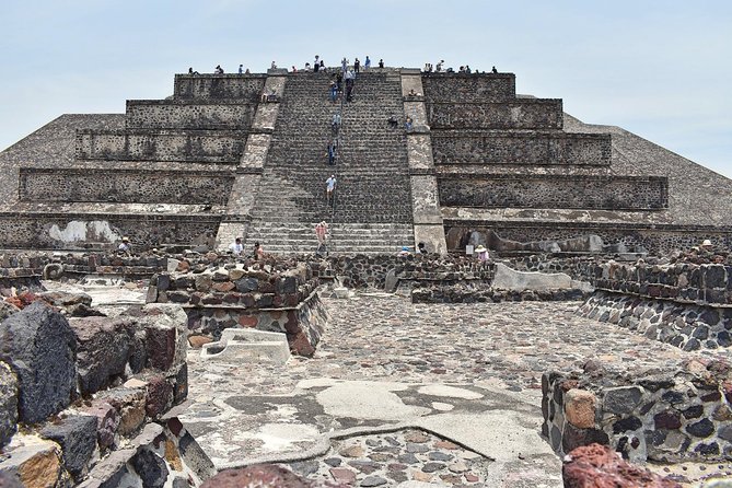 Small VIP Group: Teotihuacan Pyramids and Shrine of Guadalupe with lunch - What the price of $118.55 buys you